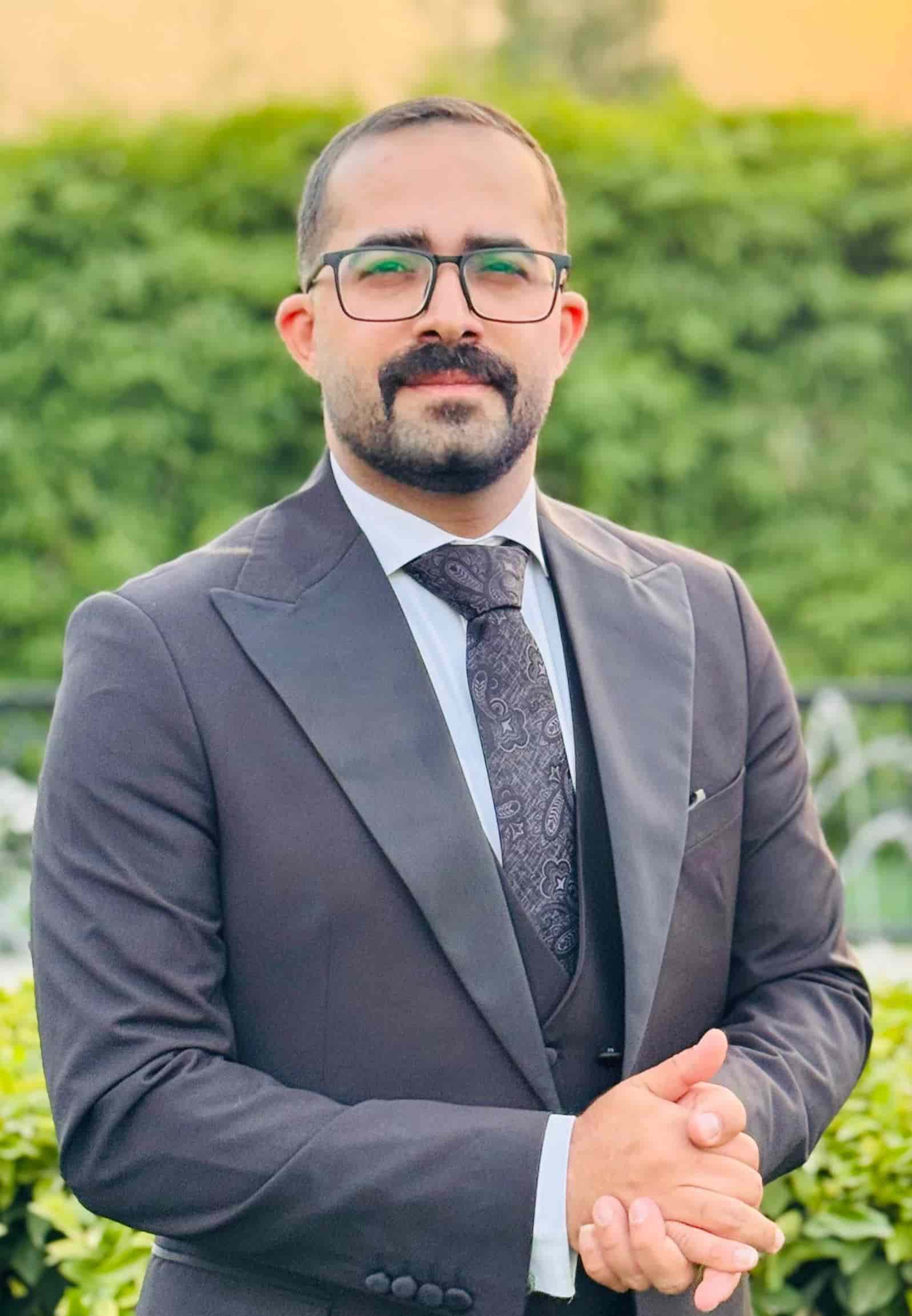 Dr. Kaveh Norouzi - Internal Manager & Chief Operating Officer (COO)